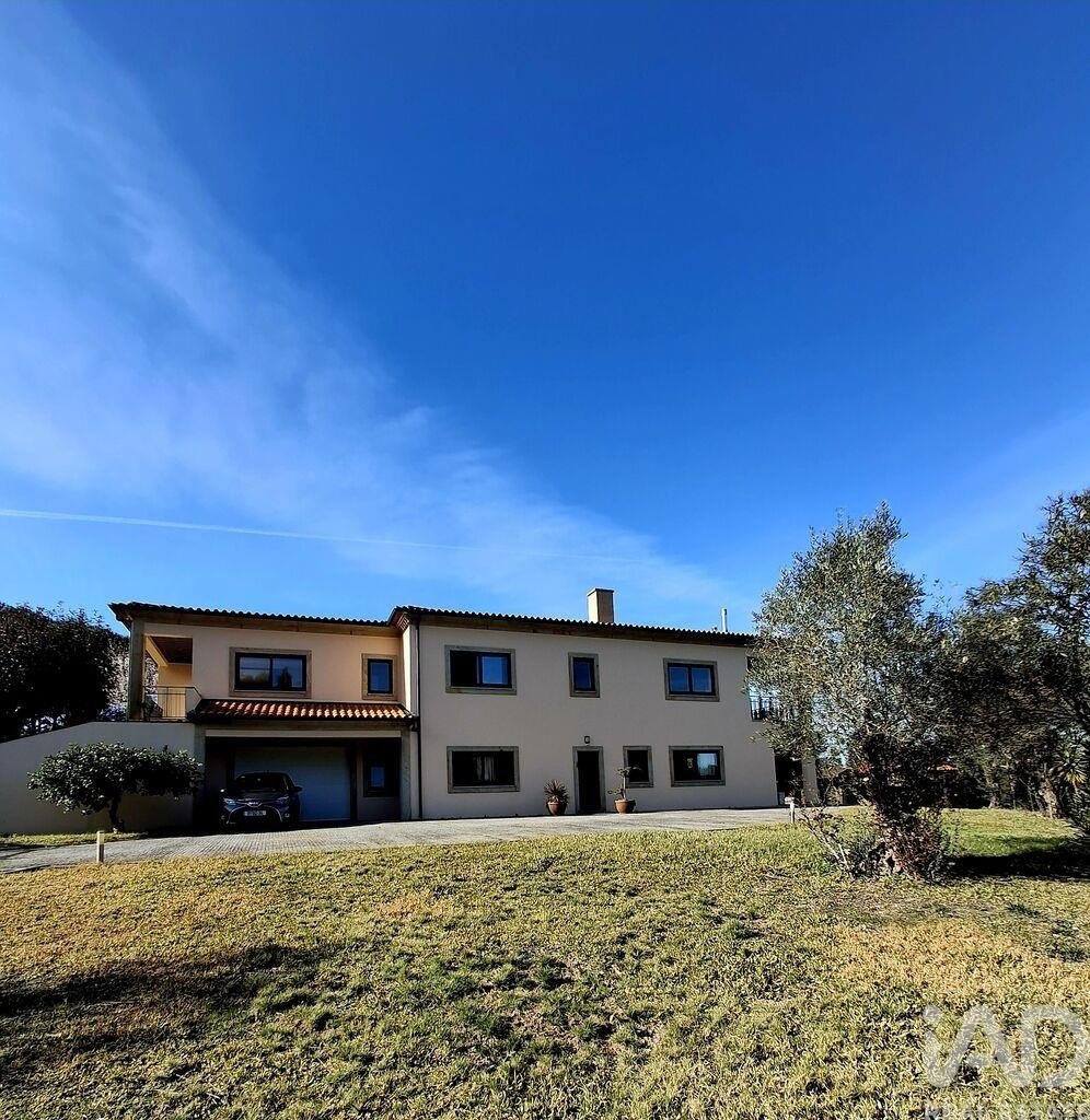 Townhouse in Vila Nova de Cerveira, Viana do Castelo District, Portugal 1 - 17309369