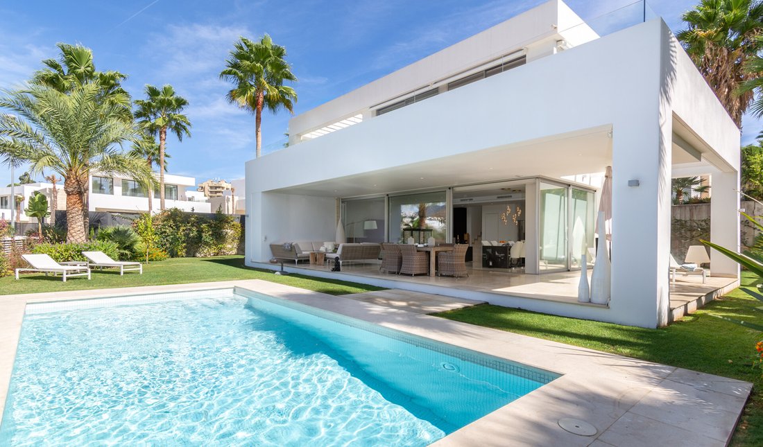 Villa en Río Real, Marbella, Andalucía 1 - 17308703