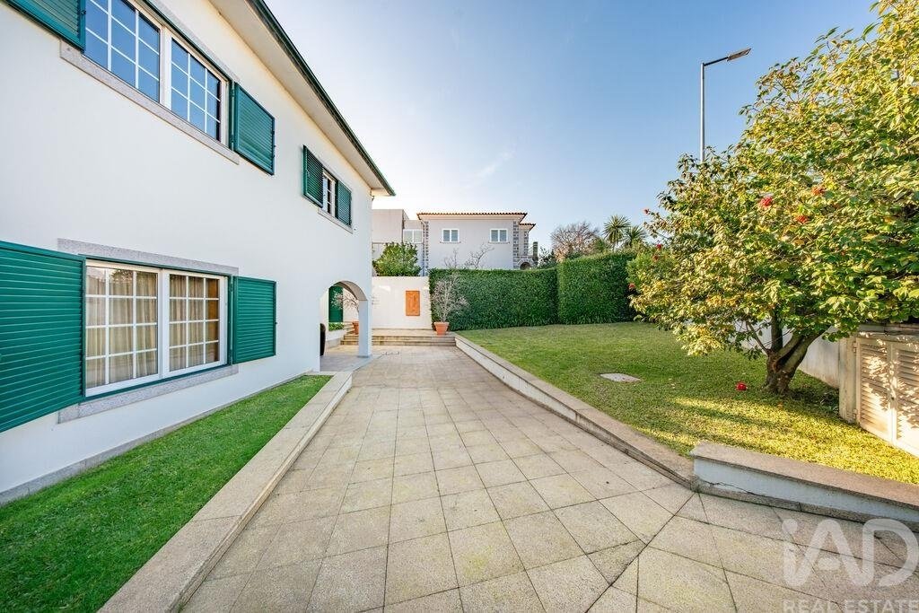 Townhouse in Vila Nova de Famalicao e Calendario, Braga, Portugal 1 - 17309426