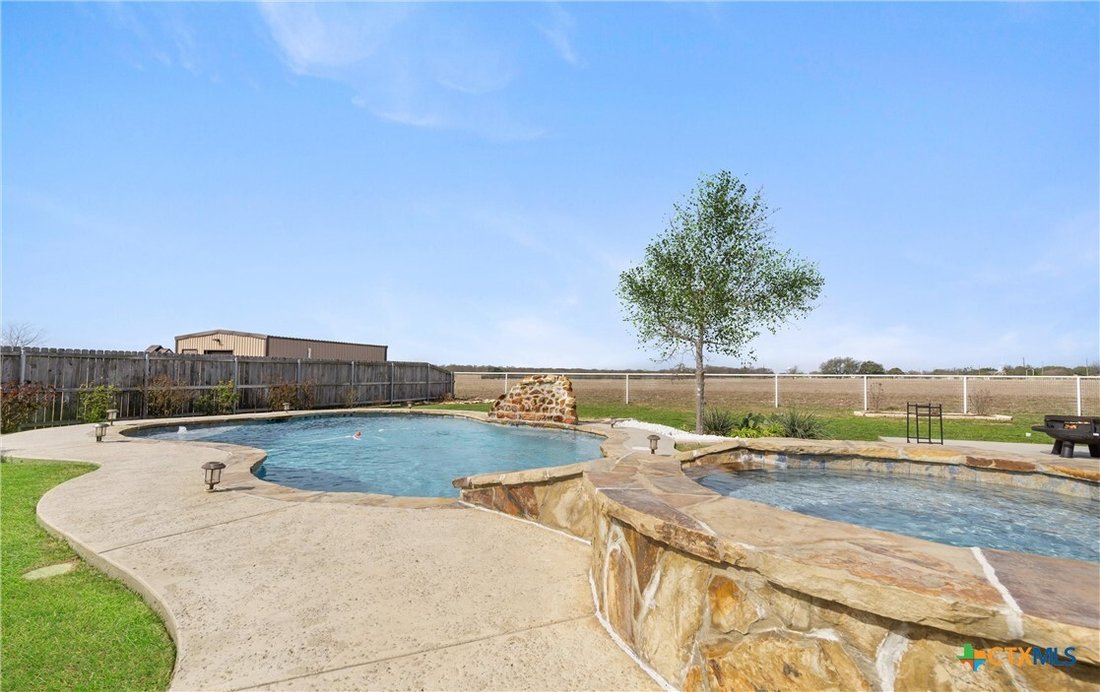 House in Salado, Texas, United States 3 - 17307949