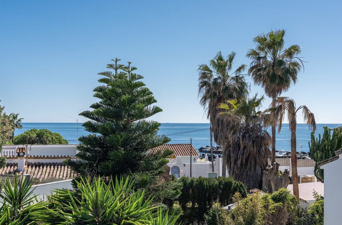 Villa in San Pedro de Alcantara, Andalusia, Spain 1 - 17308614