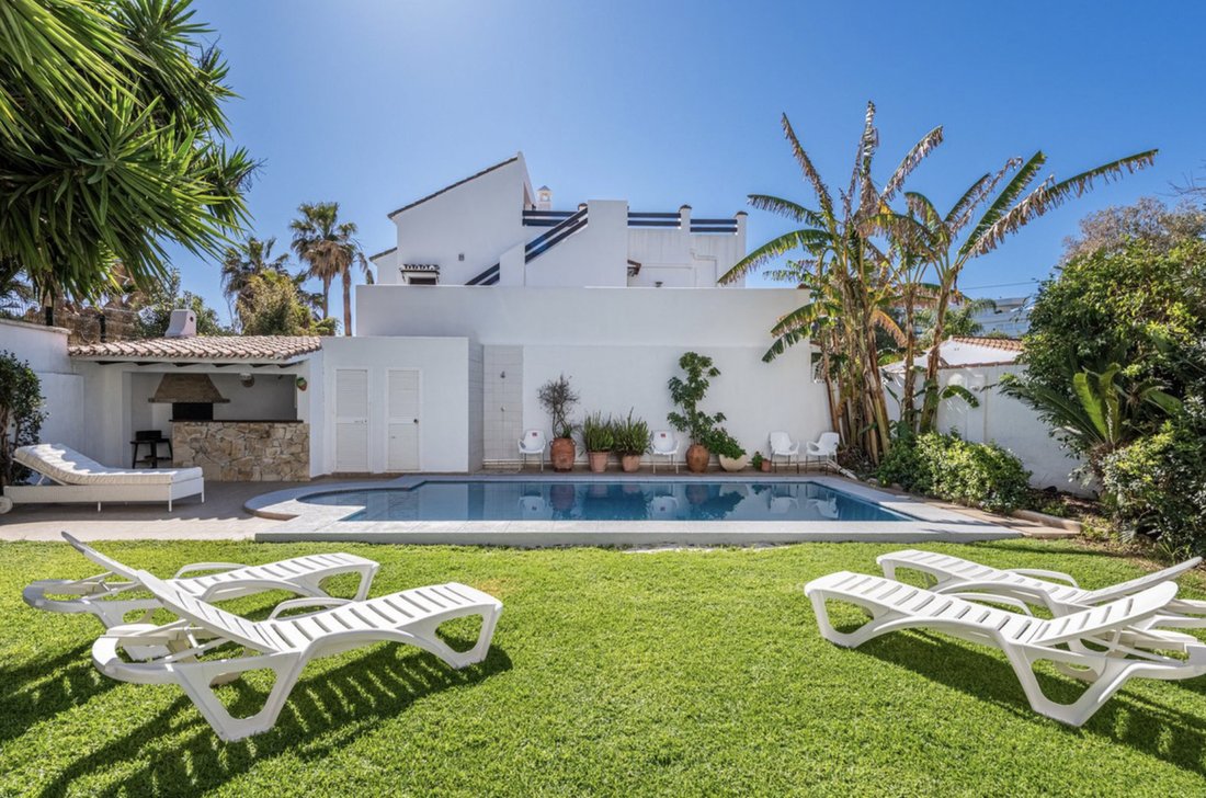 Villa in San Pedro de Alcantara, Andalusia, Spain 4 - 17308614