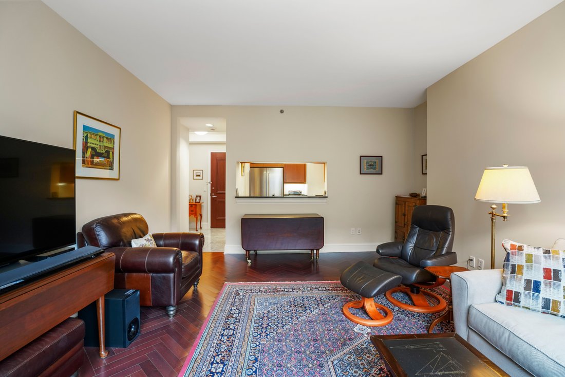Condo in Boston, Massachusetts, United States 3 - 17308179