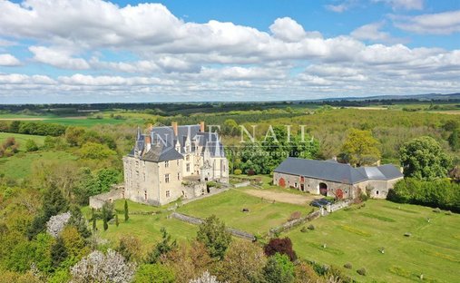 Castle in Rocade-Chartrie, Sablé-sur-Sarthe, France 1