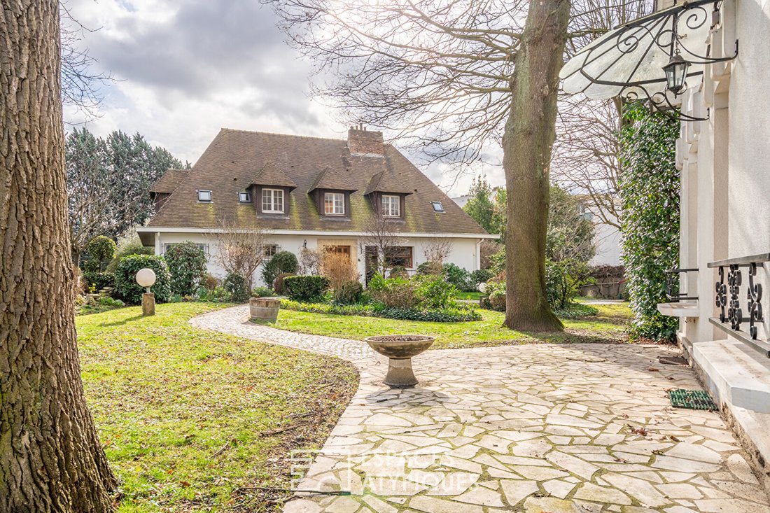 Villa in Joinville-Paul Bert, Livry-Gargan, Frankreich 1 - 17308285