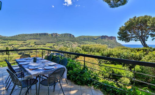 Casa a Periferia, Cassis, Francia 1