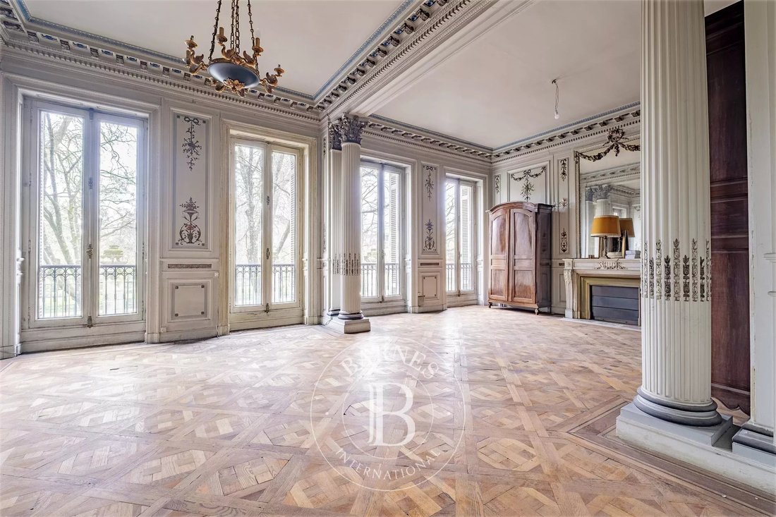 Apartment in Grand Parc-Chartrons-Paul Doumer, Bordeaux, France 1 - 17308256