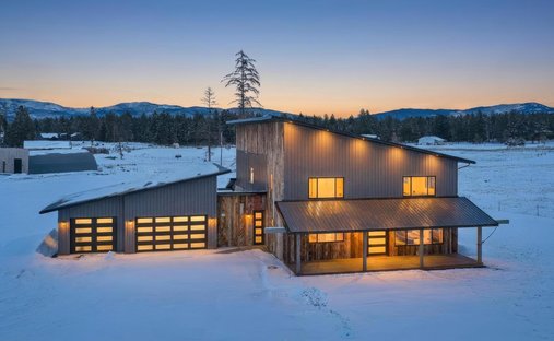 House in Columbia Falls, Montana, United States 1