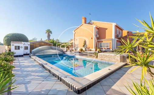 Villa in San Antonio de Benageber, Valencian Community, Spain 1