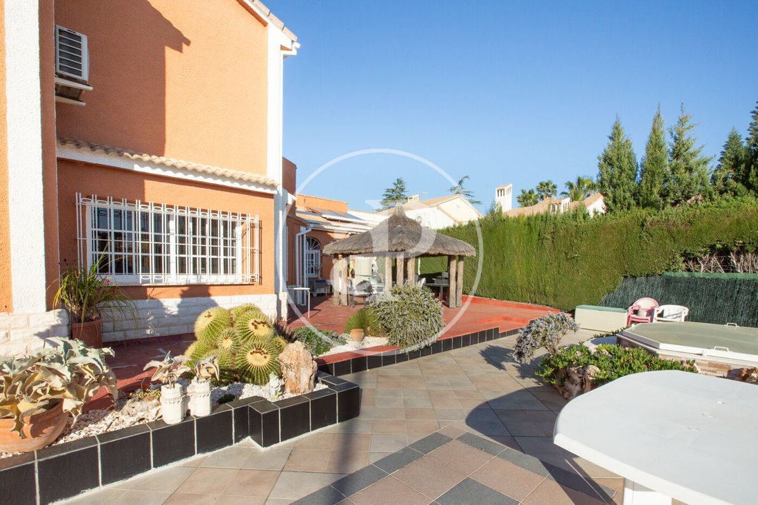 Villa in San Antonio de Benageber, Valencian Community, Spain 5 - 17308538