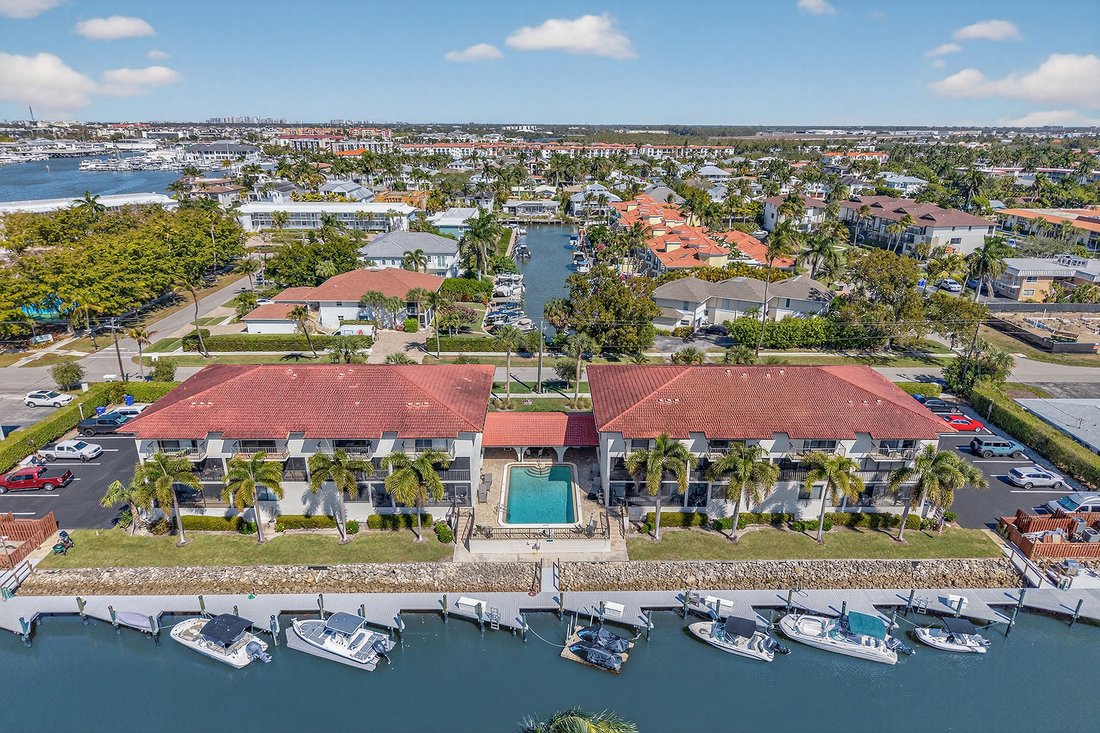 Condo in Naples, Florida, United States 1 - 17308208