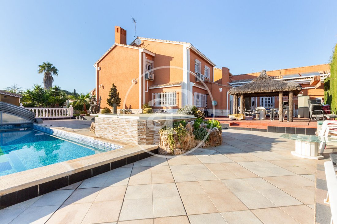 Villa in San Antonio de Benageber, Valencian Community, Spain 2 - 17308538