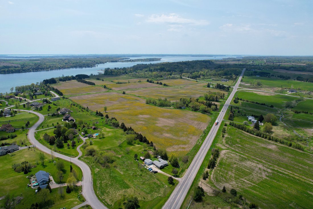 Farm Ranch in Kingston, Ontario, Canada 2 - 17308575