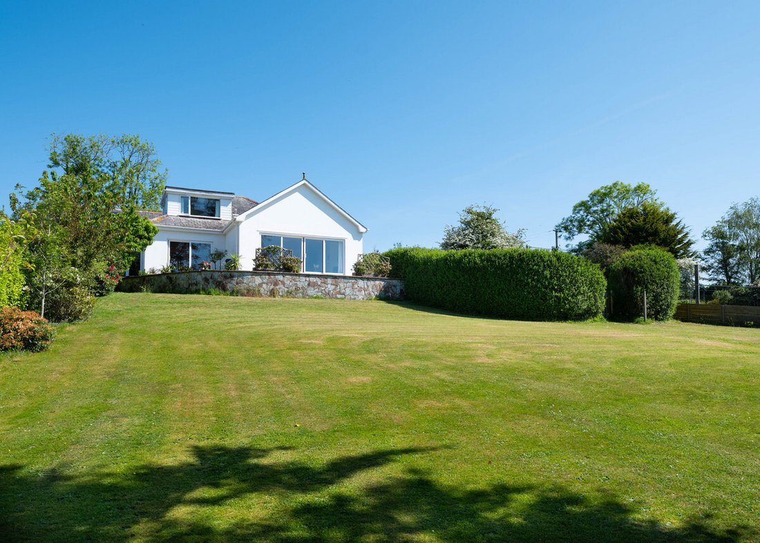 Bungalow in Perranwell Station, England 2 - 17308276