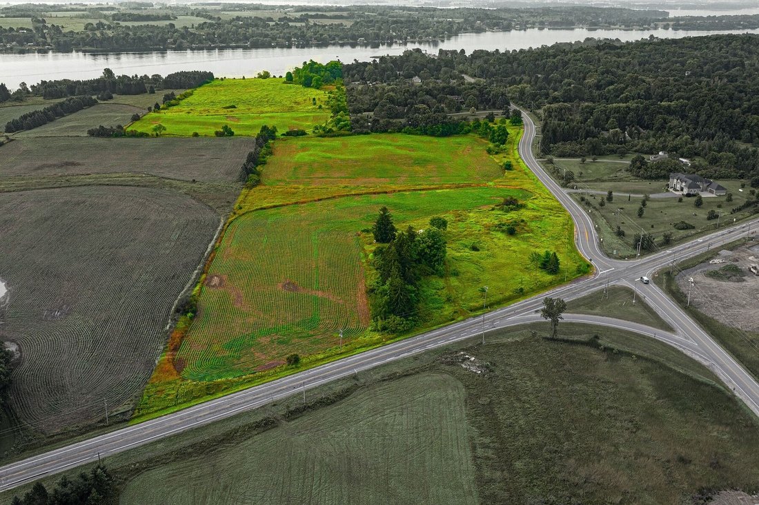 Farm Ranch in Kingston, Ontario, Canada 4 - 17308592