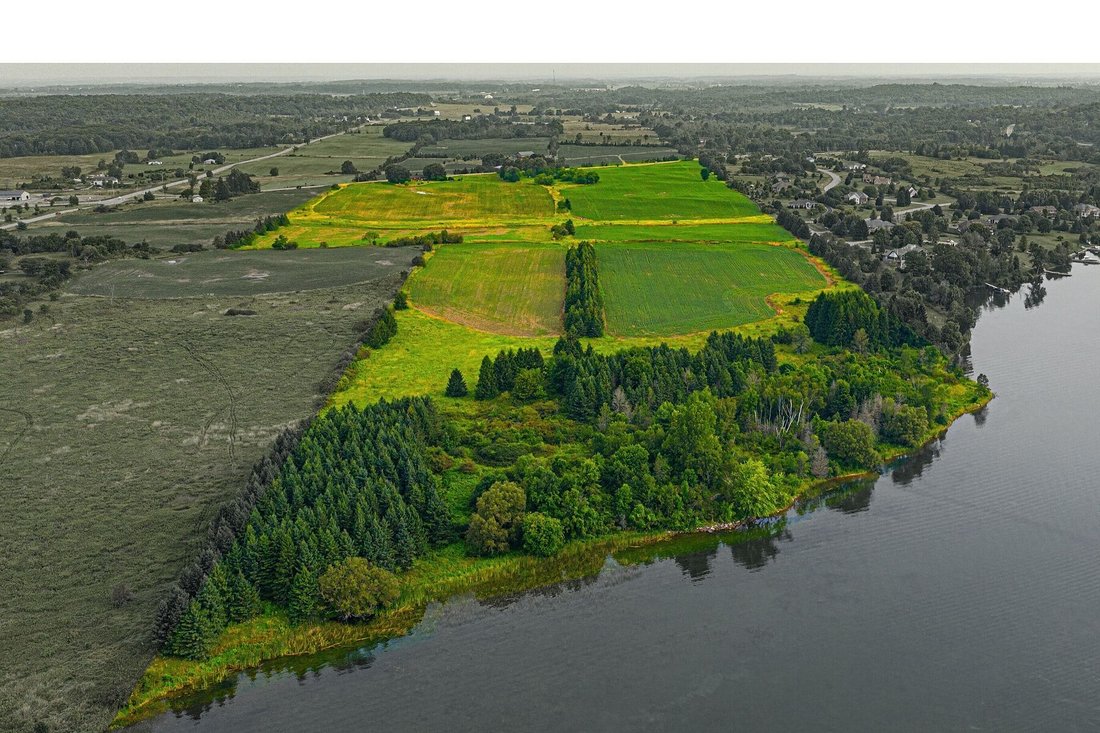 Farm Ranch in Kingston, Ontario, Canada 1 - 17308575