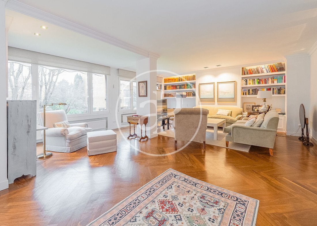 Apartment in La Moraleja, Alcobendas, Comunidad de Madrid 3 - 17308534