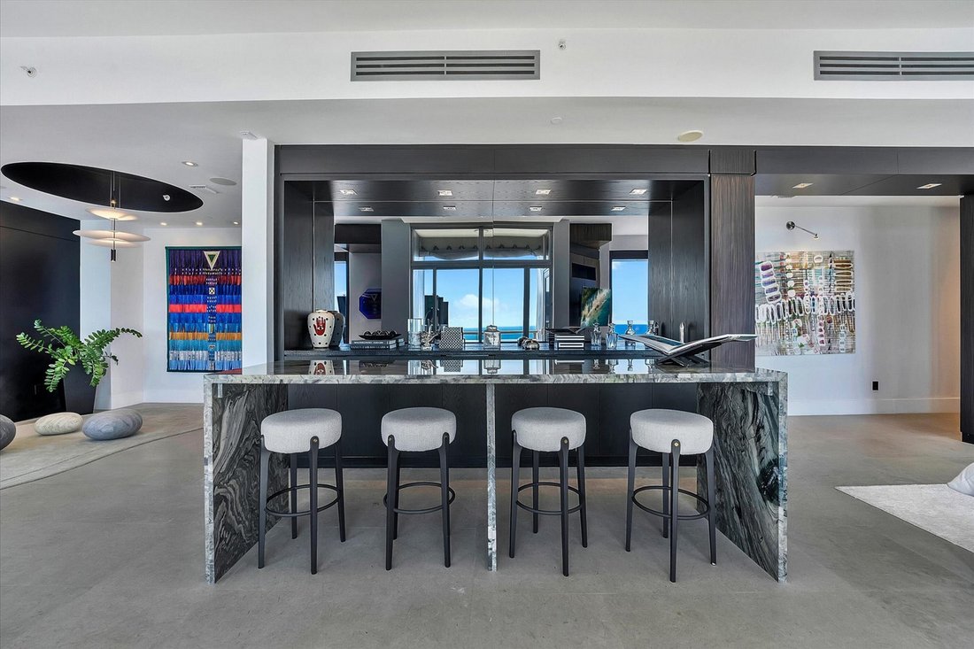 Condo in Miami, Florida, United States 5 - 17308173