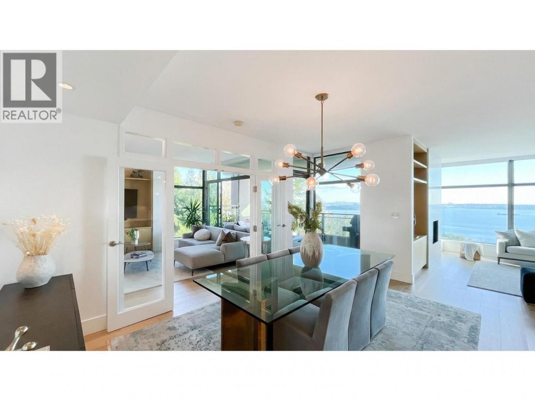 Condo in West Vancouver, British Columbia, Canada 1 - 17308230