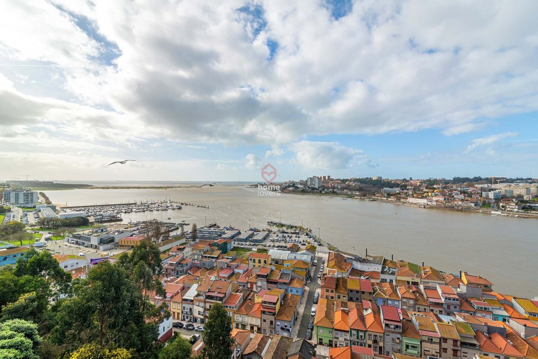 Villa in Santa Marinha und Sao Pedro da Afurada, Distrikt Porto, Portugal 5 - 17309503