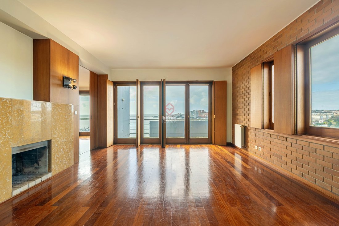 Villa in Santa Marinha und Sao Pedro da Afurada, Distrikt Porto, Portugal 3 - 17309503