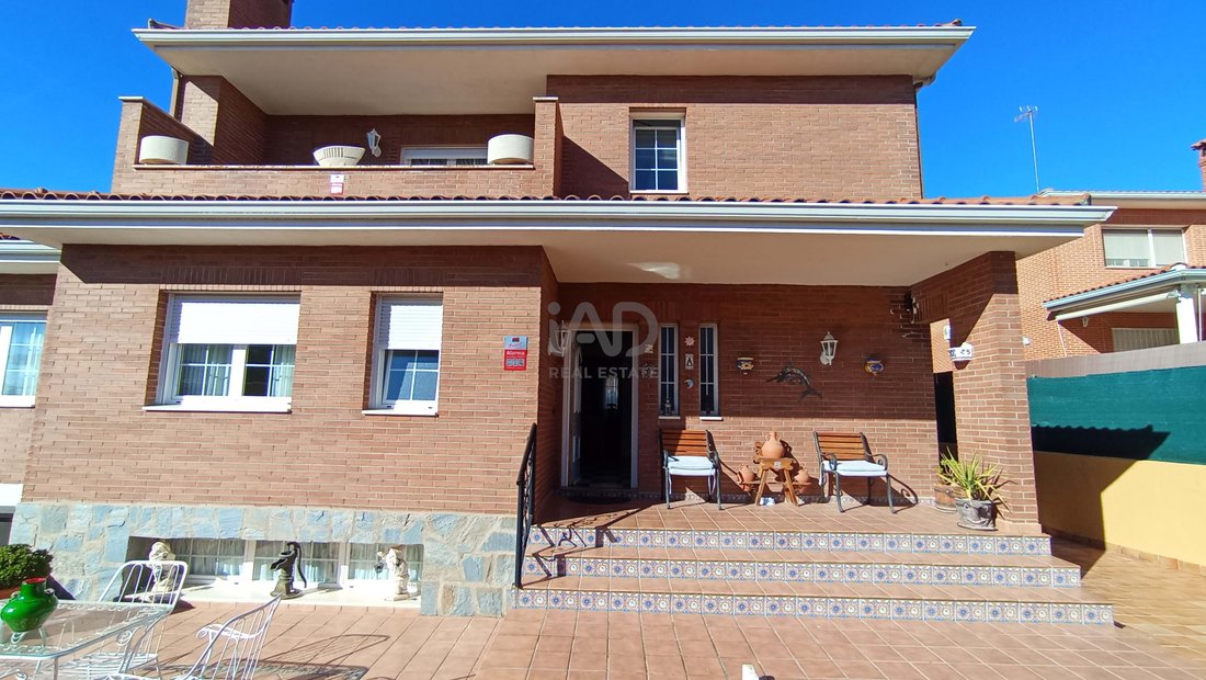 Townhouse in Meco, Comunidad de Madrid, Spain 2 - 17309556