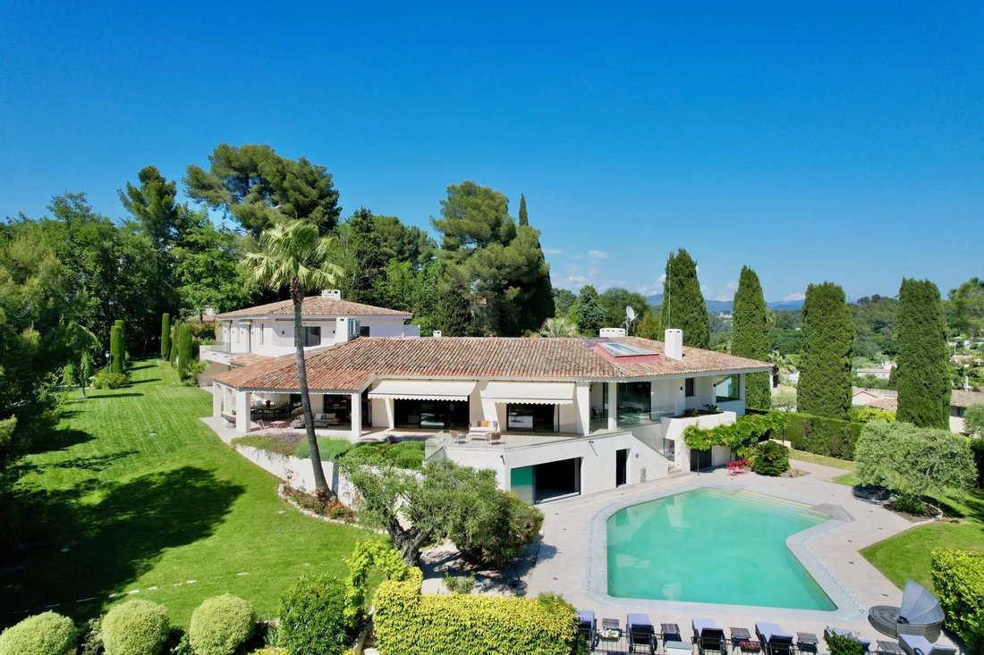 House in Saint-Paul-de-Vence, Provence-Alpes-Côte d'Azur, France 2 - 17309488