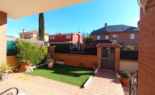 Townhouse in Meco, Comunidad de Madrid, Spain 1