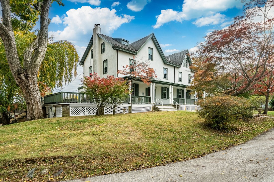 House in Newtown Square, Pennsylvania, United States 1 - 17309769