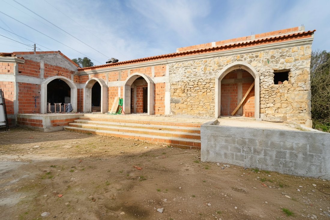 House in Turquel, Leiria District, Portugal 1 - 17309724