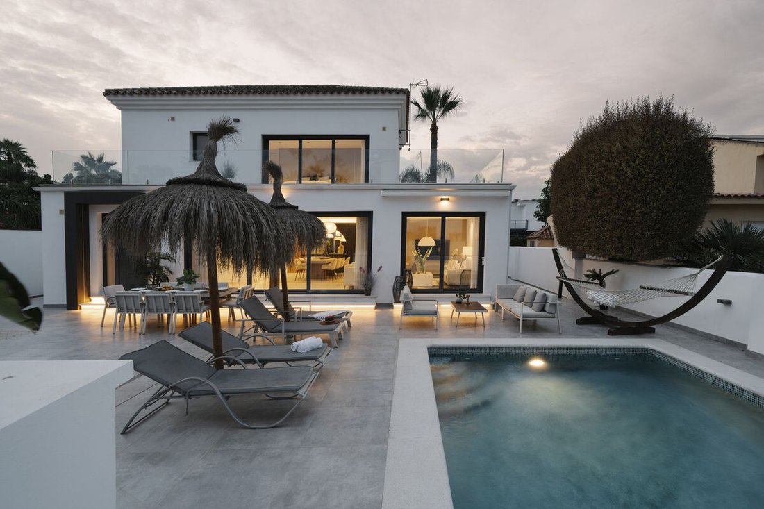 Villa in Puerto Banus, Marbella, Spain 3 - 17309952