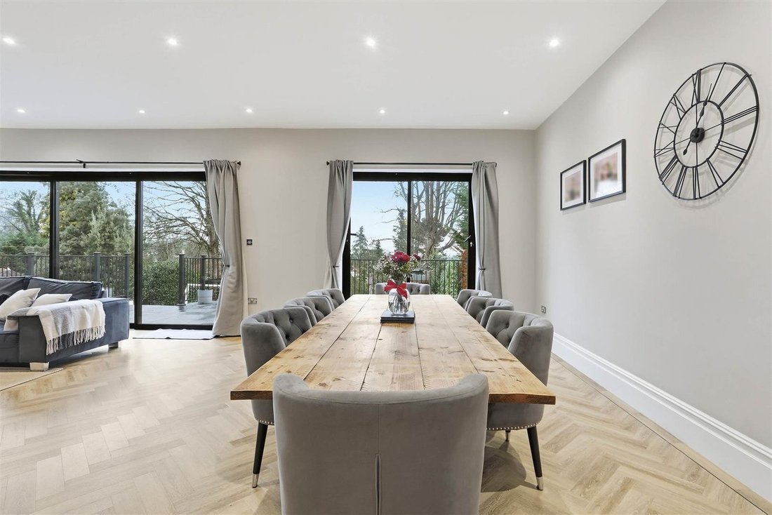 House in London Borough of Sutton, England 5 - 17309969