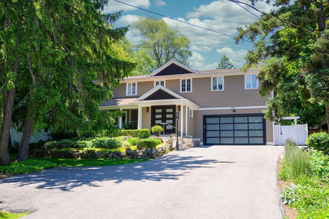 House in Oakville, Ontario, Canada 1 - 17311539