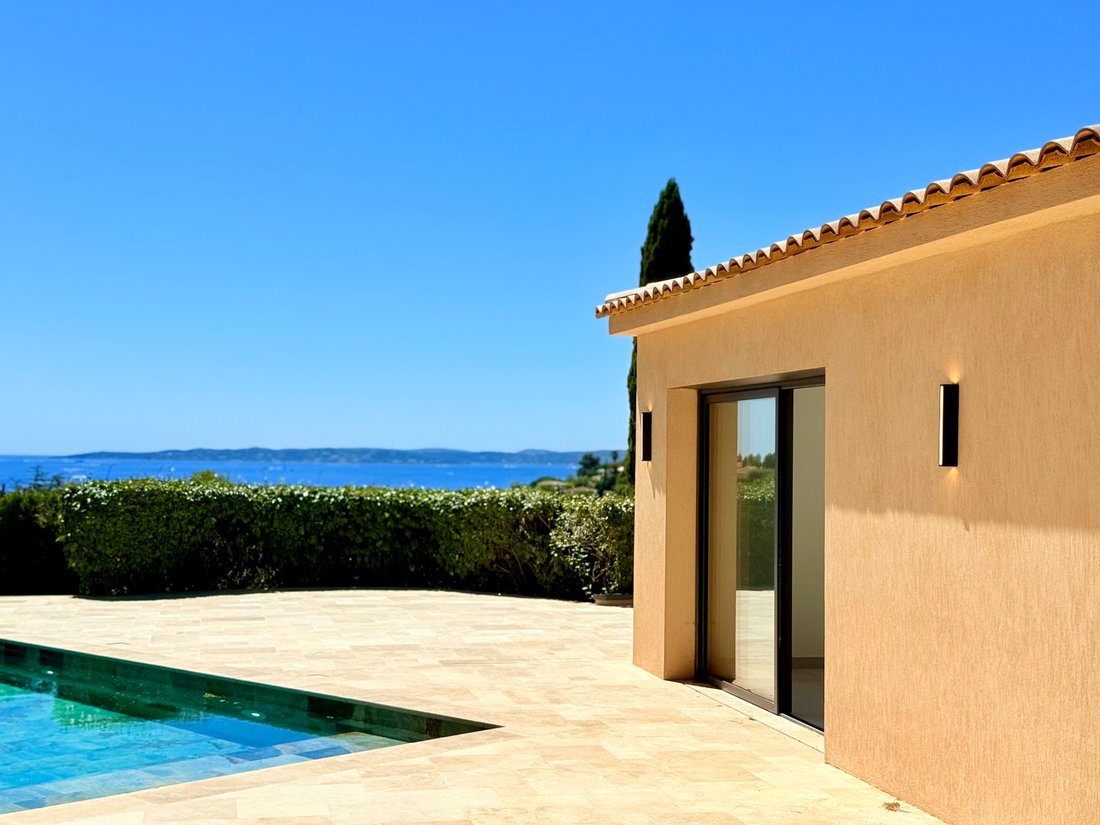 Villa in Les Issambres, Roquebrune-sur-Argens, France 4 - 17321623