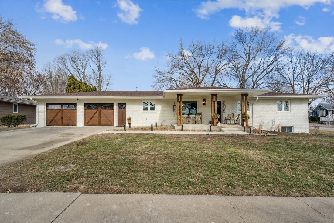 House in Pella, Iowa, United States 1 - 17316225