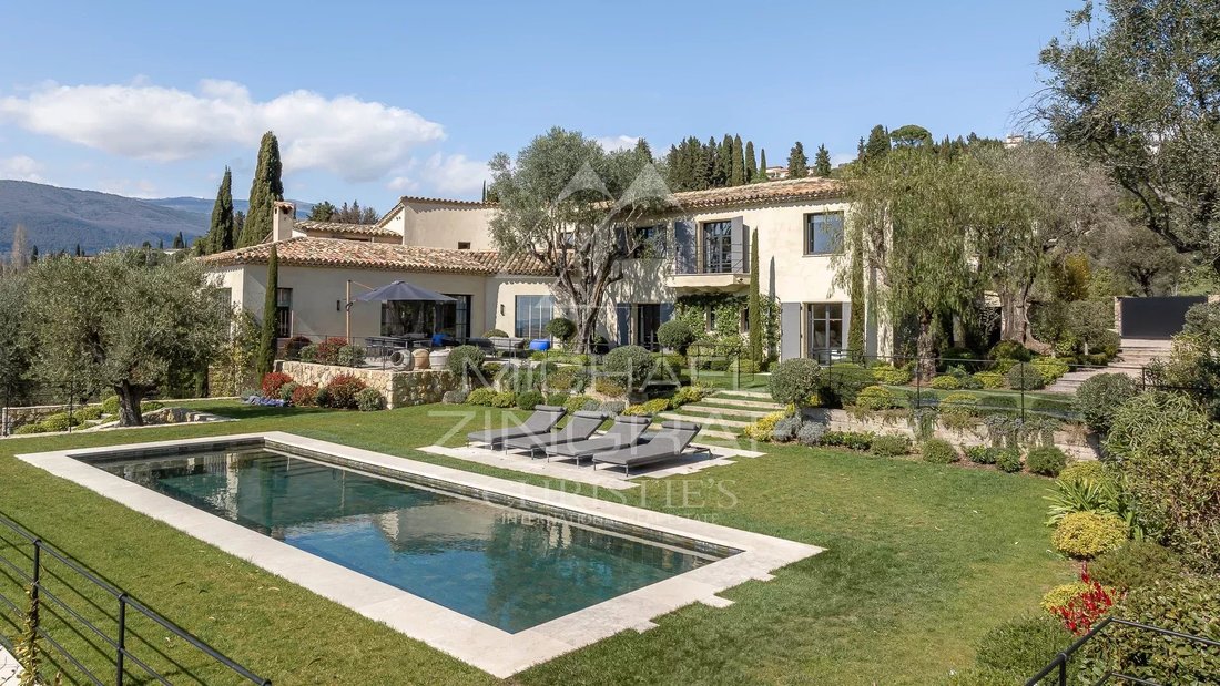Villa in Grasse, Provence-Alpes-Côte d'Azur, France 1 - 16731424