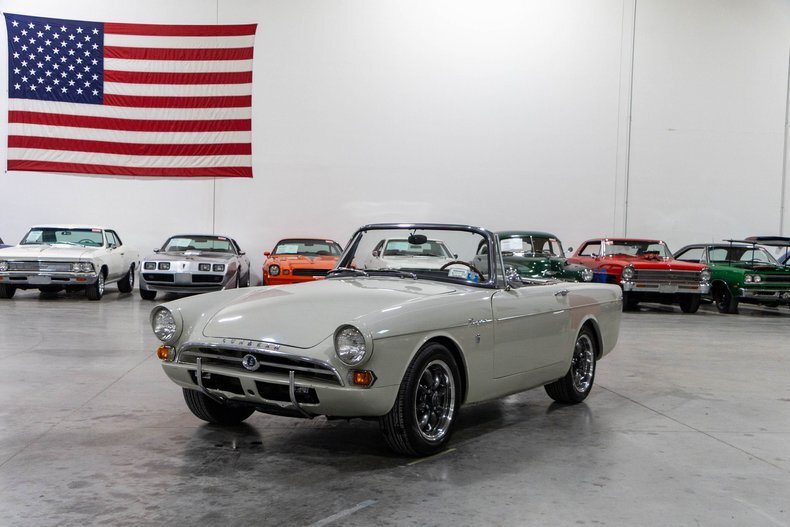 Cabriolet in Plainfield, United States 3 - 17315663