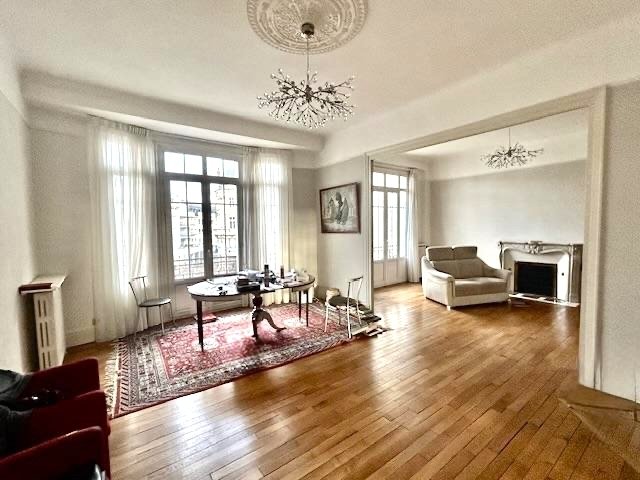 Apartment in Cathédrale, Tours, France 1 - 17235325