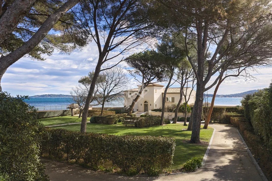 Villa à Grimaud, Provence-Alpes-Côte d'Azur, France 3 - 17322640