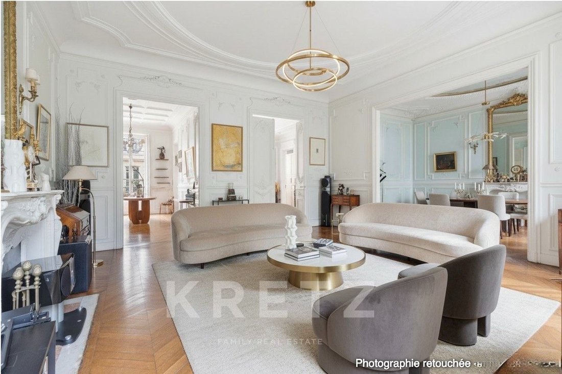 Apartment in Mairie, Paris 8e Arrondissement, Paris 2 - 17291526