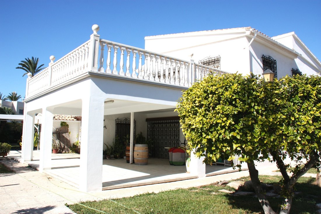 Villa in Cabo Roig, Orihuela, Valencian Community 1 - 17311521