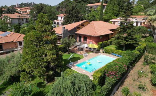 Villa in Trecastagni, Sicily, Italy 1