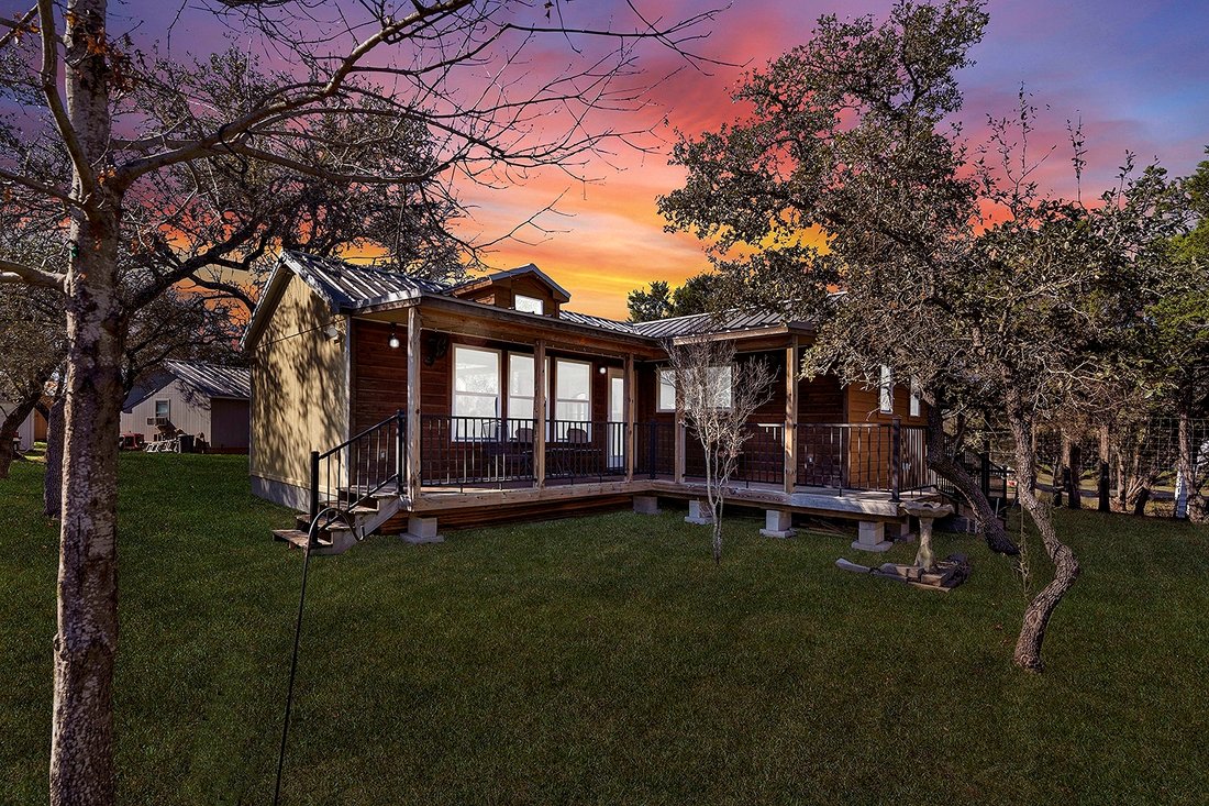 House in San Marcos, Texas, United States 2 - 17311036