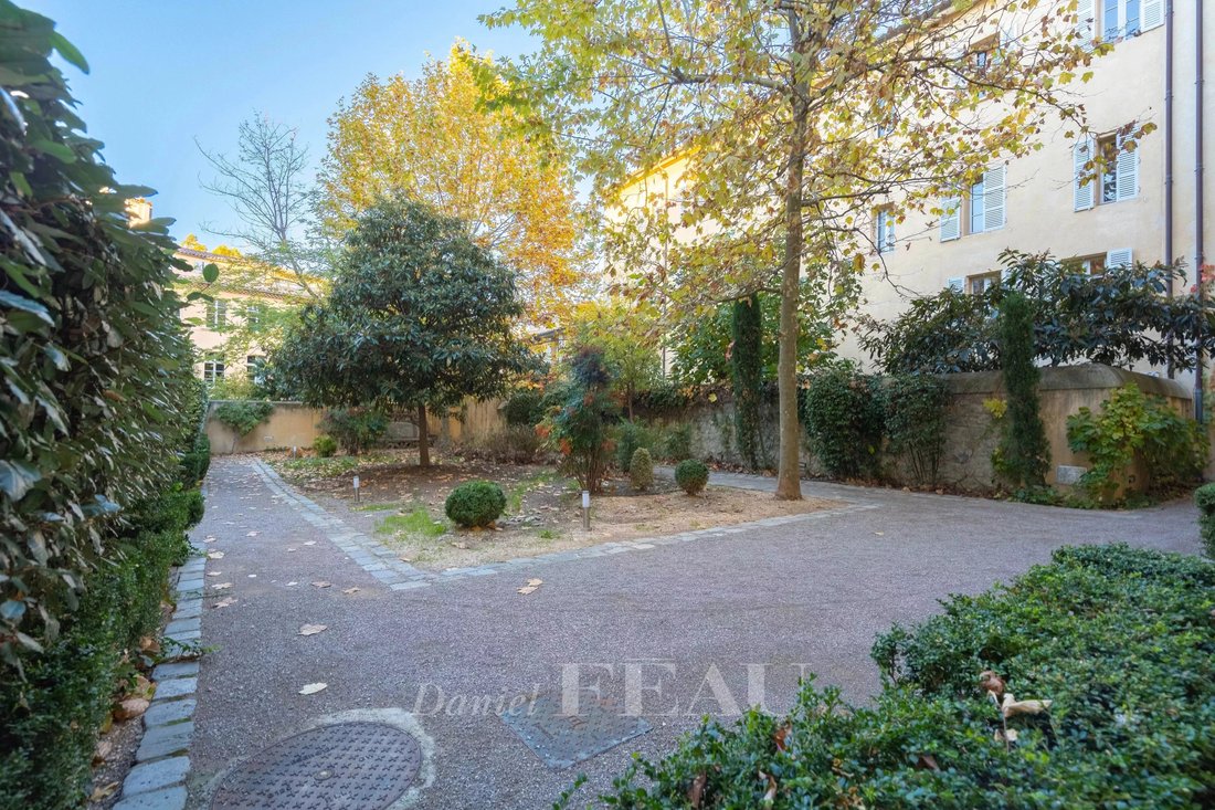 Apartment in Comtale-Cente-Cours Mirabeau, Aix-en-Provence, France 5 - 17319259