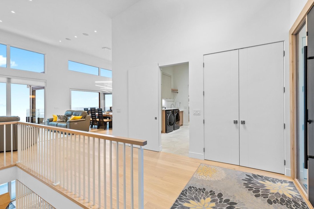 House in Kelowna, British Columbia, Canada 4 - 17303687