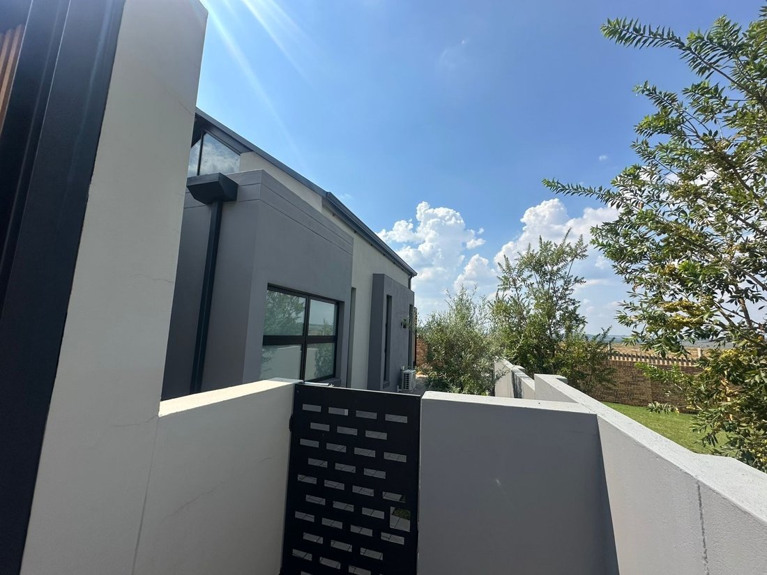 House in Centurion, Gauteng, South Africa 2 - 17311641