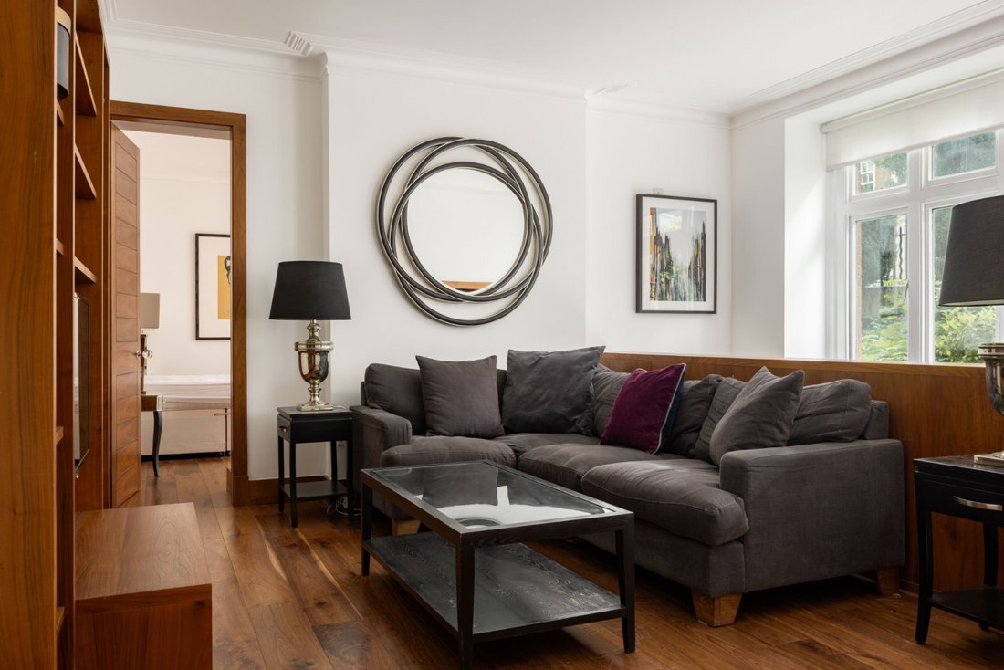 Apartment in The Boltons, Kensington And Chelsea, England 2 - 17310374