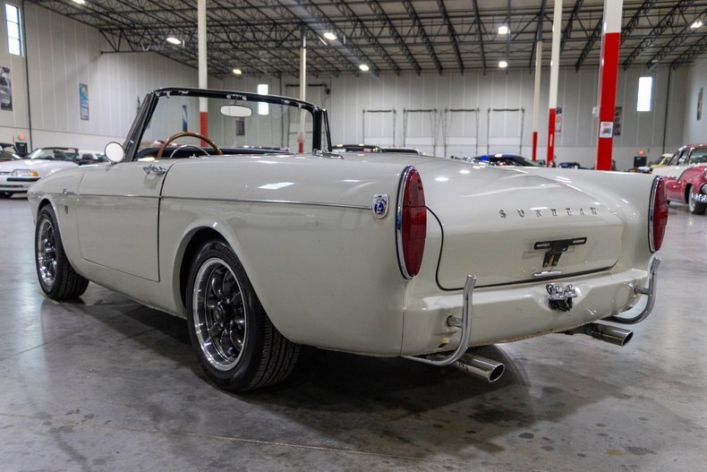 Cabriolet in Plainfield, United States 5 - 17315663