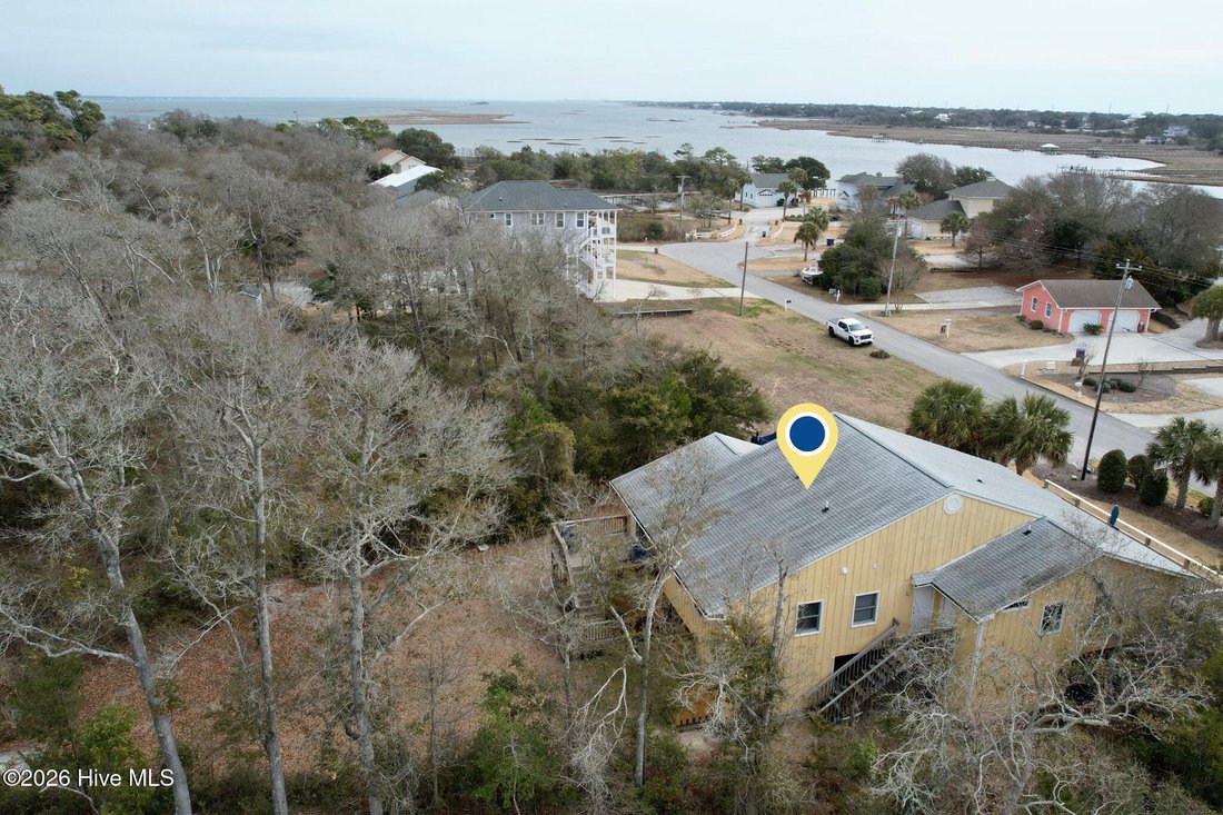 Townhouse in Emerald Isle, North Carolina, United States 5 - 17317511