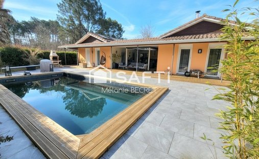 House in Mios, Nouvelle-Aquitaine, France 1